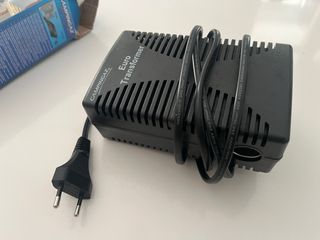 Adaptador Transformador Campingaz Euro 12V-230V.