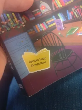 Asesinato entre libros (Cozy Mystery) (Spanish ...