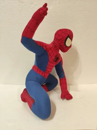 Muñeco/Peluche Spider-Man grande
