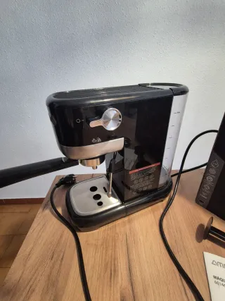 Cafetera Expresso Ambiano 1350W