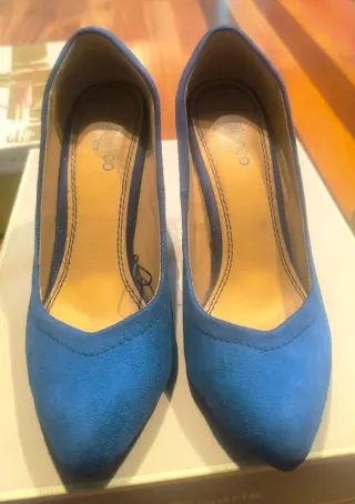 Zapatos de tacón azul