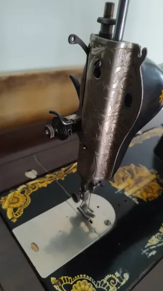 Máquina de coser Singer años 60