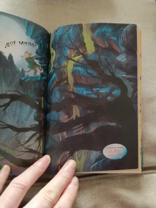 Regreso al Reino de la Fantasía: ¡Libro con olo...