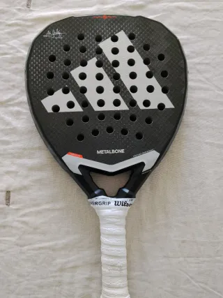 Pala Adidas Metalbone 2025