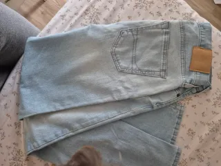 Pantalón vaquero Hollister Slim Straight