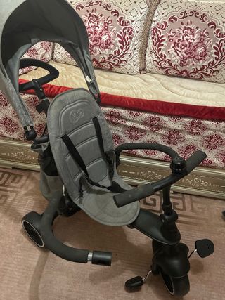 Triciclo Kinderkraft con capota