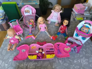 Lote Muñecas Nancy, Barbie, Nenuco y Accesorios