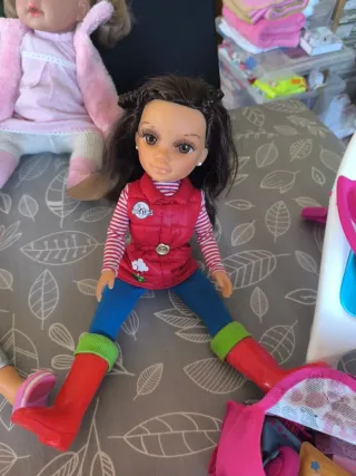 Lote Muñecas Nancy, Barbie, Nenuco y Accesorios