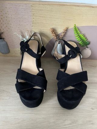 Tacones de plataforma negros