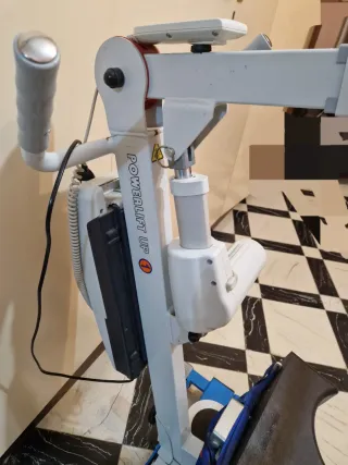 Grúa eléctrica asistencia de personas. "Tecnimoen"