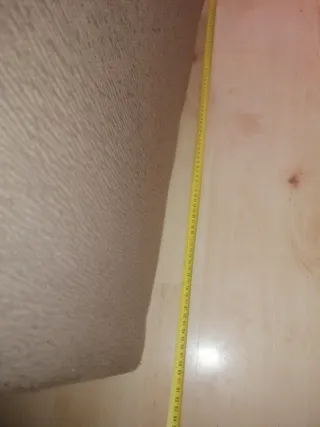 Sofá de tela marrón