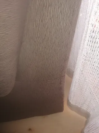 Sofá de tela marrón