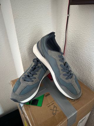 Zapatos de Álvaro Moreno.