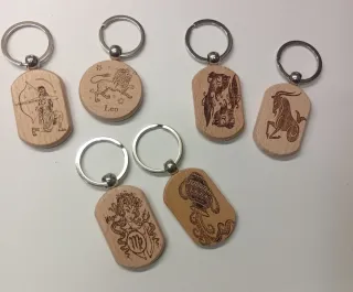 Portachiavi Zodiaco Legno inciso entrambi lati