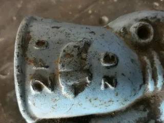 Attrezzo vintage in ghisa MAIS