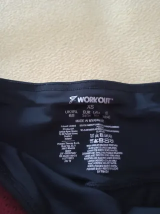 Conjunto deportivo chaqueta y pantalón