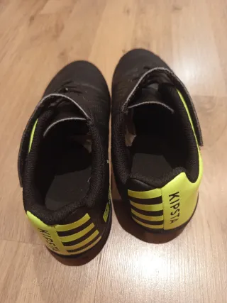 Botas de fútbol niño talla 34