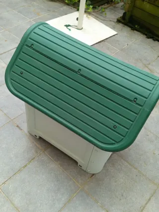 Caseta para perro de plástico