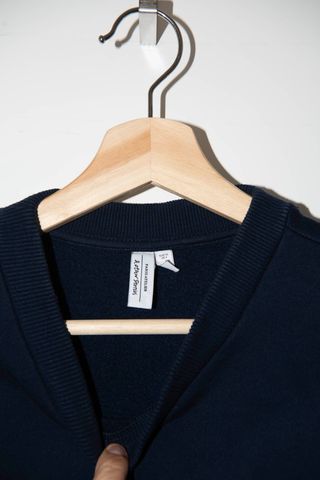 Jersey azul Other Stories con hombros abullonados