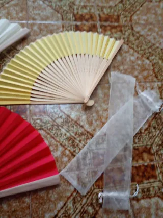 Lote de 3 abanicos plegables