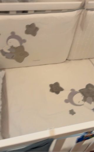 Chichonera y sábana para cuna