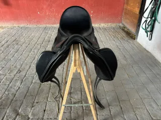 Silla Doma Clásica Zaldi (Como nueva)