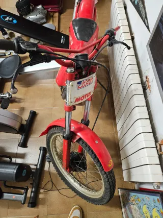 Montesa Cota 330 Trial