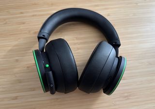 Xbox Series X 1TB + SSD 1TB + Auriculares