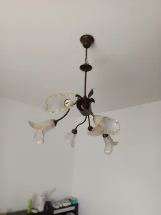 Lámpara de techo de cristal y metal