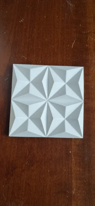 Piastrella decorativa in gesso