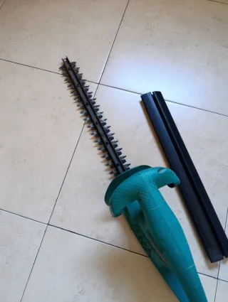 Cortasetos Bosch AHS 450-16