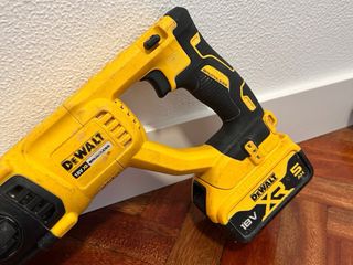 Taladro Percutor Dewalt 18V DW133