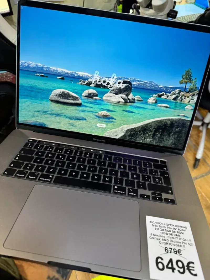 MacBook Pro 16" A2141 512GB SSD 16GB RAM Touchbar