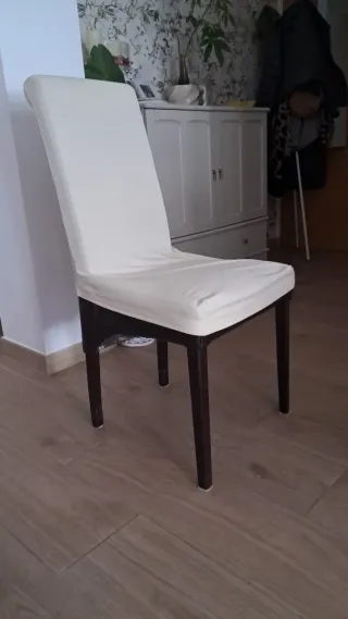 Mesa de comedor extensible de madera