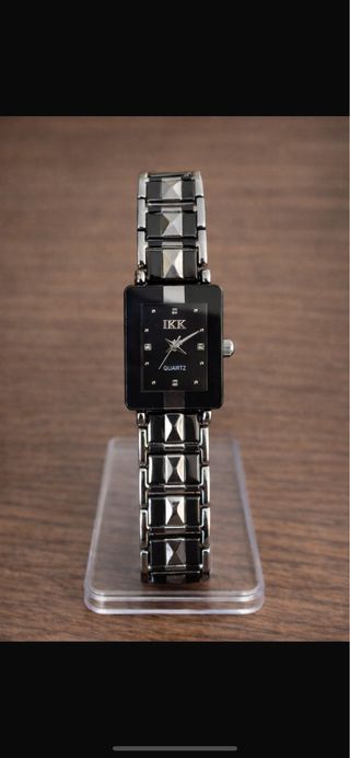 Reloj IKK Cuarzo Negro y Plateado