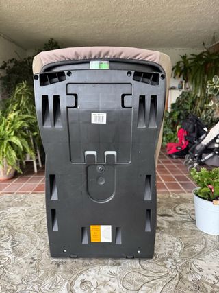 Silla de coche Bébé Confort Axiss marrón giratoria