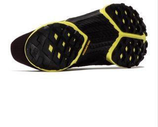 Zapatillas New Balance Minimus Negras y Amarillas