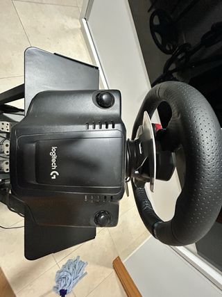 Logitech G29 + Pedales + Soporte Cockpit