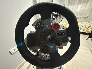 Logitech G29 + Pedales + Soporte Cockpit