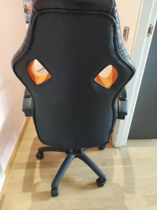 Silla Gamer Negra y Naranja