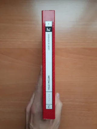 Luces de Bohemia (Spanish Edition)