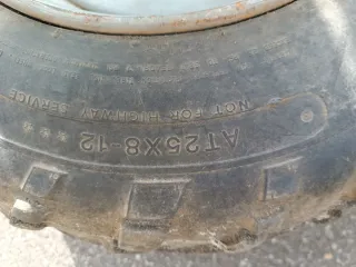 Juego neumáticos con llantas quad Polaris