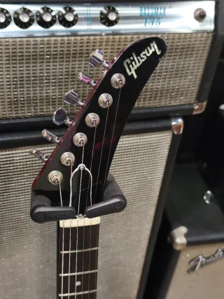 Gibson Explorer 1990 Vino Tinto