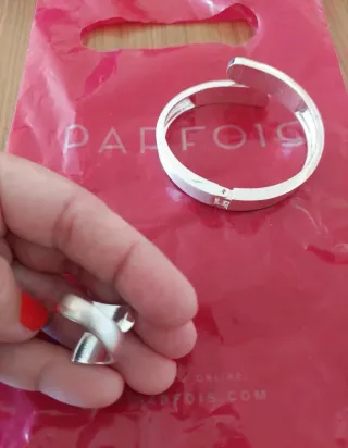 Conjunto Parfois: Pulsera y Anillo Plateados