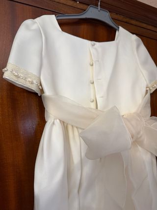 Vestido de Comunión Beige y Blanco