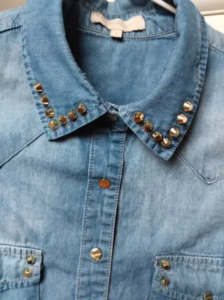 Camicia in jeans con borchie
