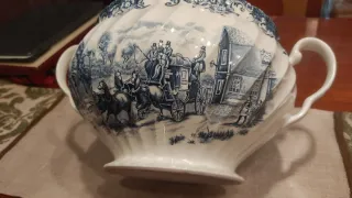 Sopera Johnson Bros Inglesa Azul y Blanca