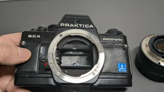 Praktica BCA +Pentacon 50mm f/1.8 +anello x sony