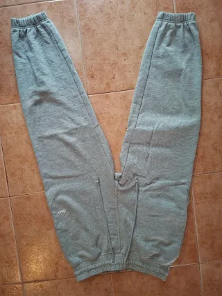 Pantalones Pull&Bear grises talla S