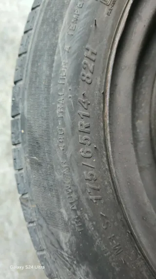 Ruedas Ford Fiesta 2005 con Tapacubos